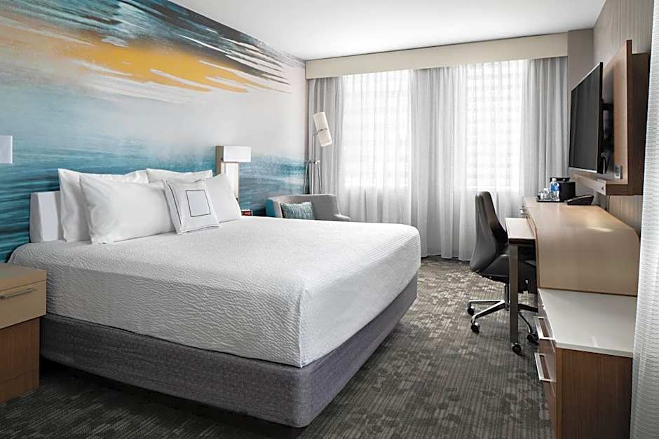 Courtyard by Marriott Edmonton Downtown