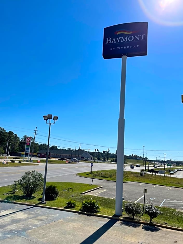  Baymont by Wyndham Biloxi Ocean Springs