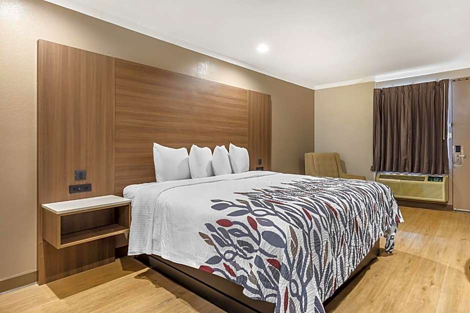 Red Roof Inn Raleigh Northeast - Downtown