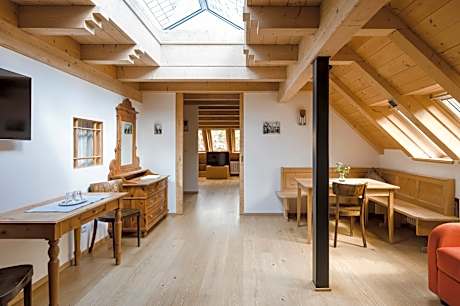 Family Room with Mountain View