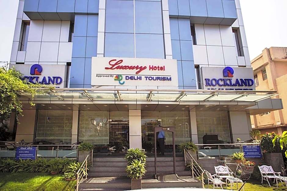 Rockland Hotel C R Park