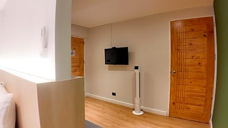 Connecting Queen Size