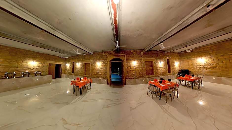 Seven Palms Luxury Camp