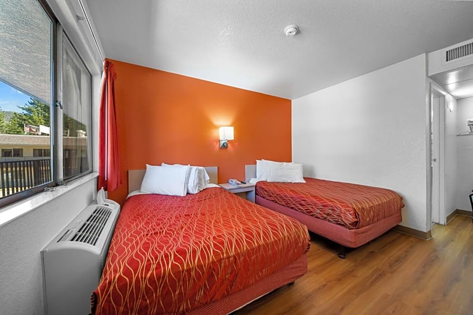 Motel 6-Big Bear Lake, CA