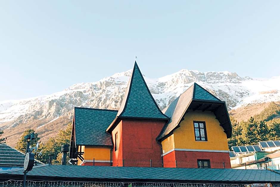 La Villetta Food & Drink Rooms for Rent - No Reception -