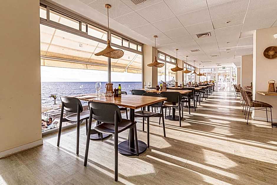 Atlantic Holiday Hotel