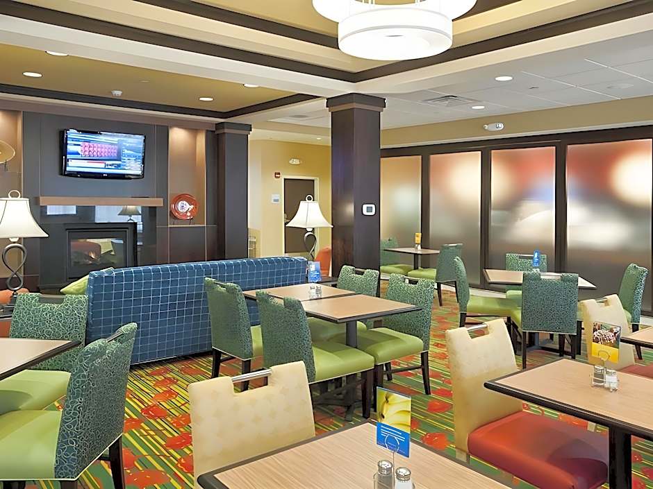 Holiday Inn Express Hotel and Suites Dayton South I 675 By IHG