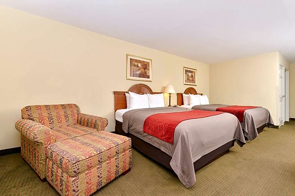Photo 1 of 5 of 2 Queen Beds