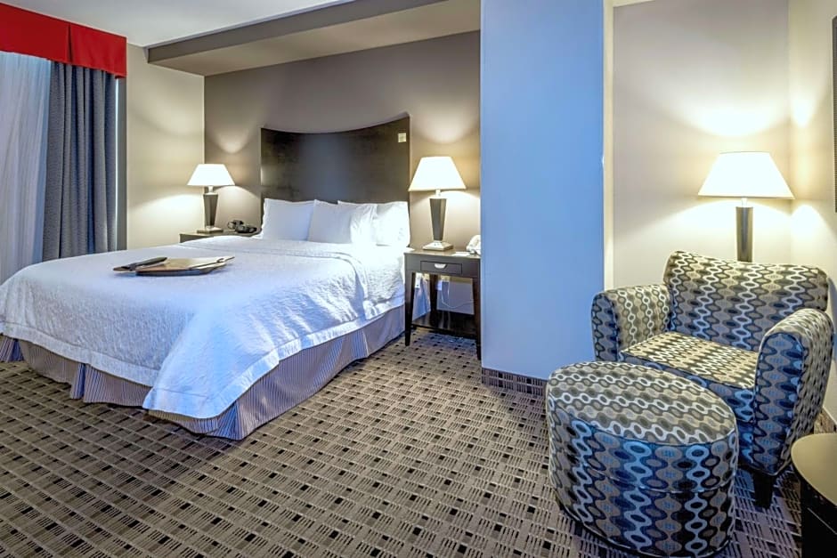 Hampton Inn & Suites Montgomery-Downtown