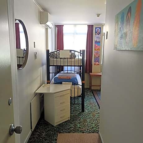 Bed in 8-Bed Mixed Dormitory Room