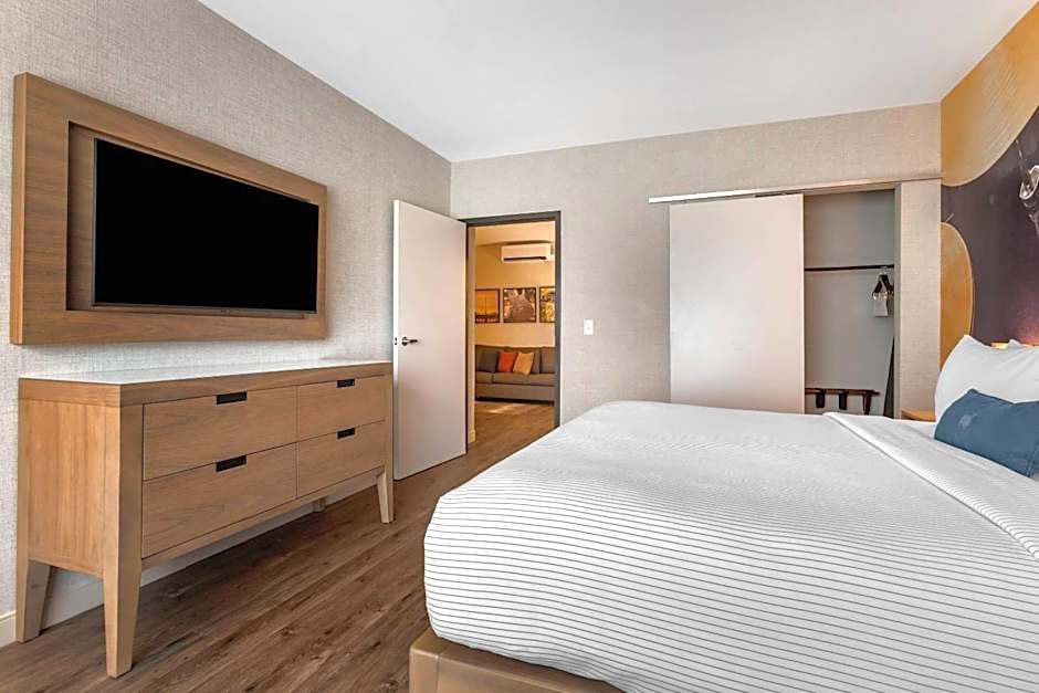 Cambria Hotel Austin Airport