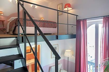 The Belvedere Seaview Suite