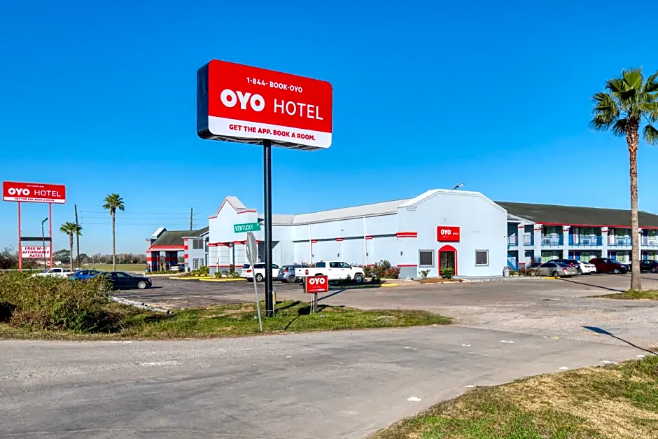 OYO Hotel Rosenberg TX I-69