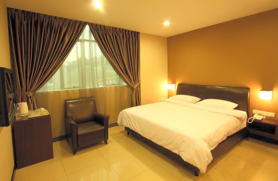 Capital O Rail Hotel