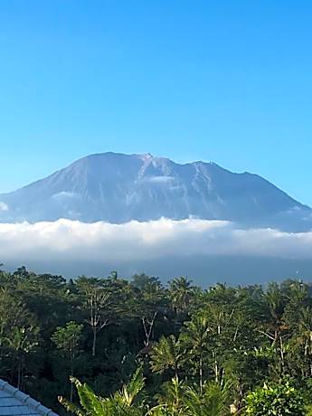 Amrita Villa Sidemen