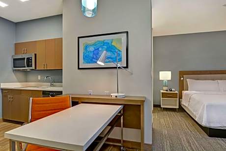 King Studio Suite - Hearing Access/Non-Smoking