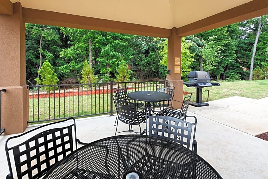 Candlewood Suites Tuscaloosa, an IHG Hotel