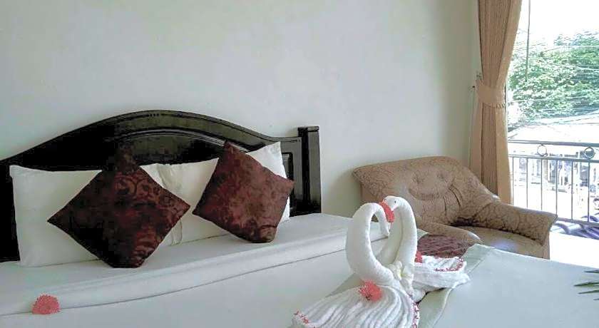 OYO 918 Kachapol Hotel