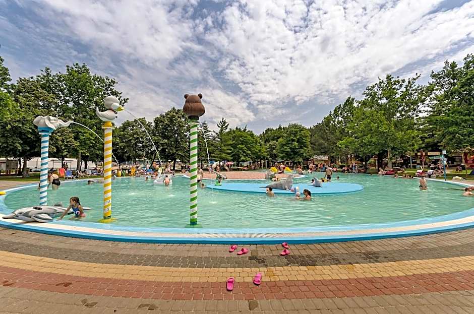 Hunguest Hotel Aqua Sol