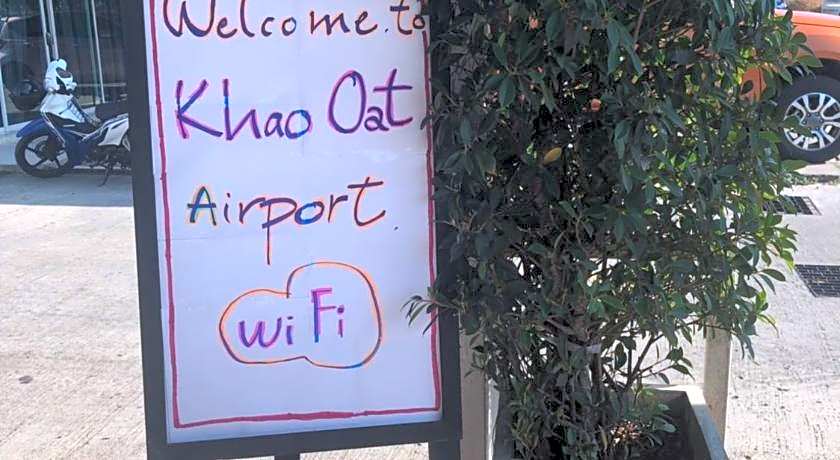 Khao Oat airport
