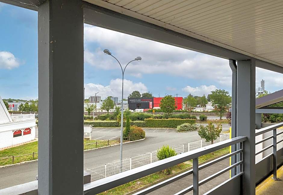 B&B HOTEL Angers 1 Beaucouze