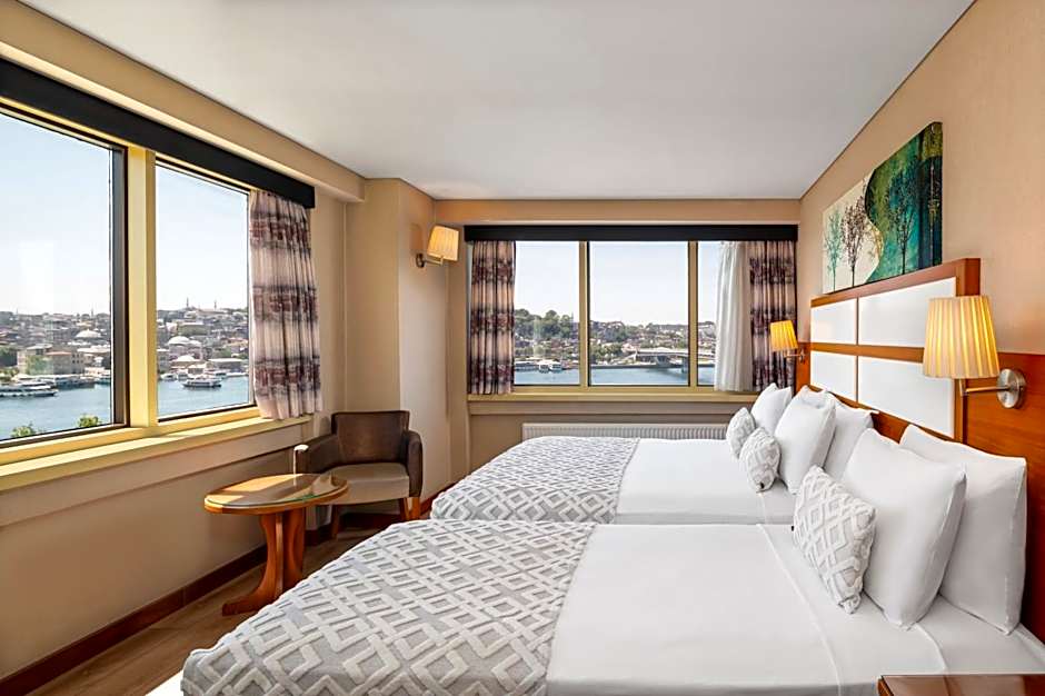 Photo 1 of 9 of 1 Double Bed or 2 Beds, Panoramic View
