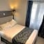 Mary's Hotel Republique