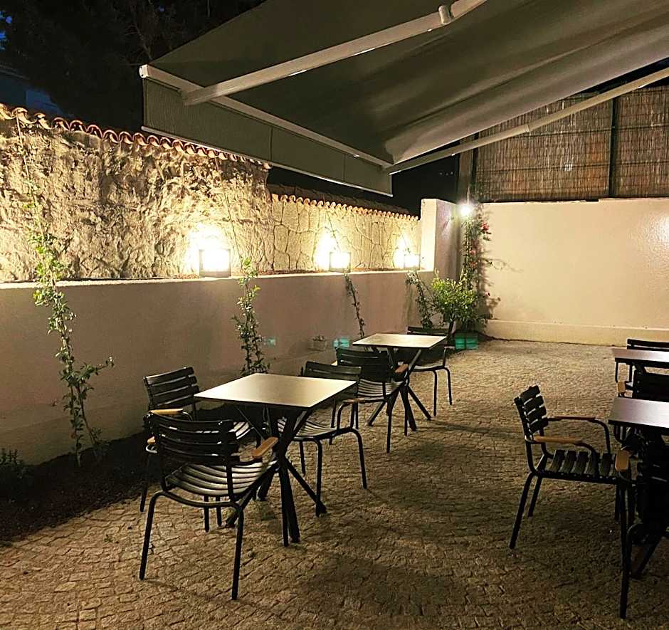 Alacati Moonbox Hotel