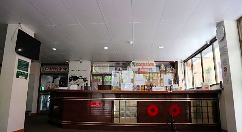 Crown Bts Nana Hotel