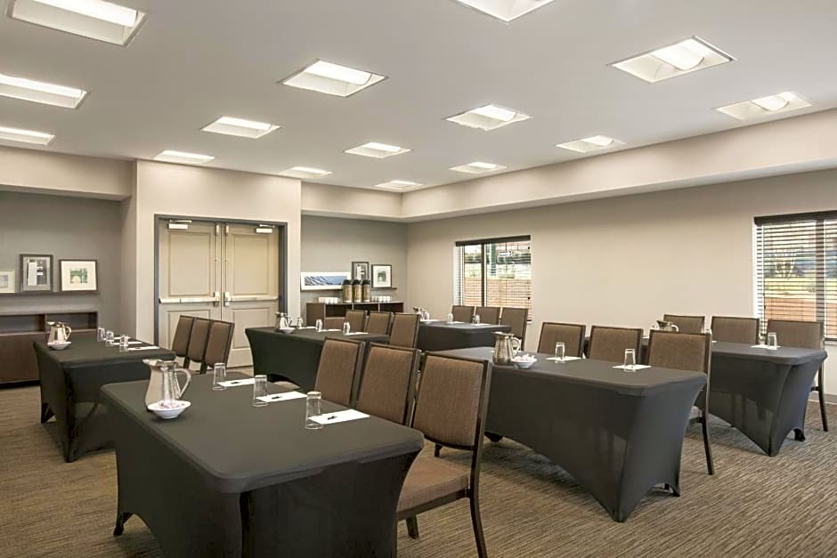 Country Inn & Suites by Radisson, Charlottesville-UVA, VA