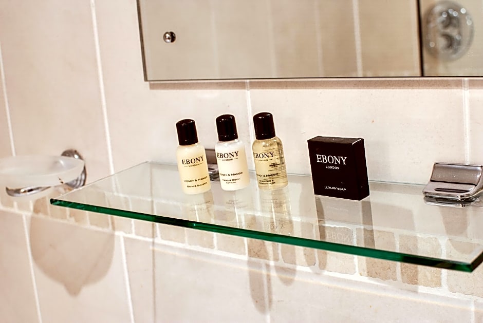 Base Serviced Apartments - Cumberland Street