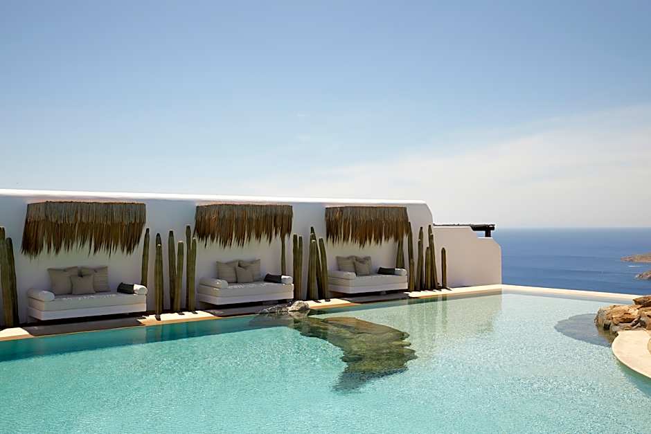 Myconian Panoptis Escape