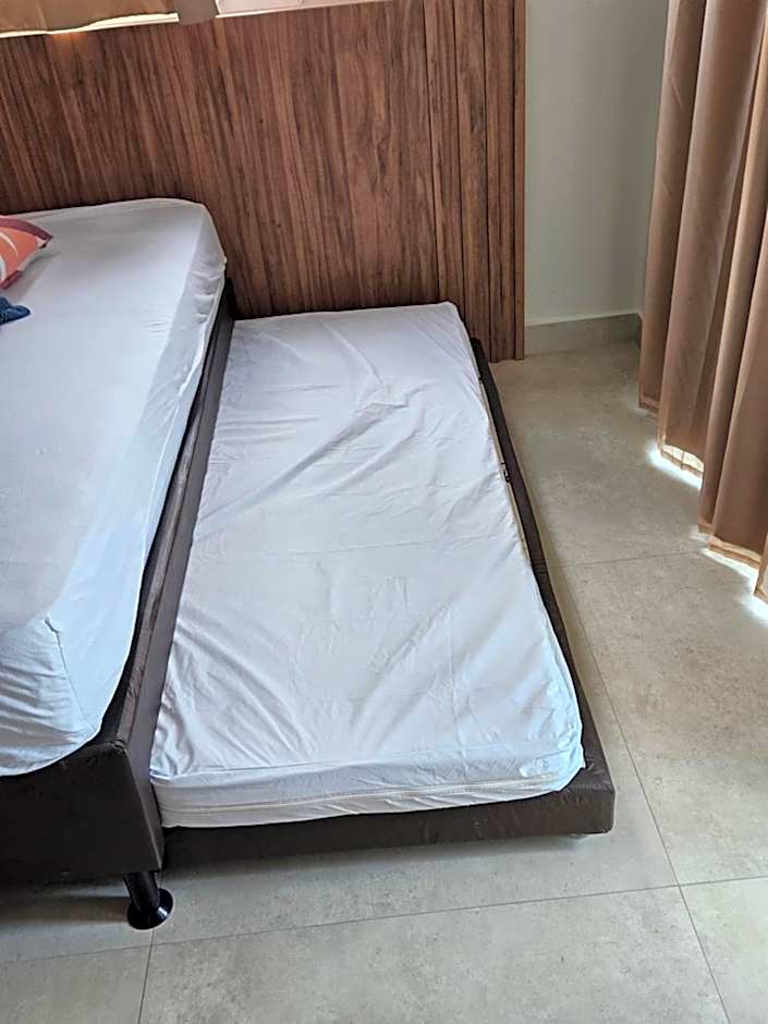 Apto frente mar 3 suites Castelhanos ES