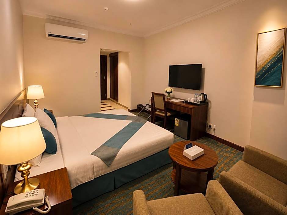 Zaha Al Madina Hotel