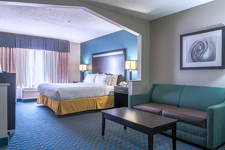 HOLIDAY INN EXPRESS & SUITES ROANOKE RAPIDS By IHG