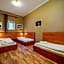 Easy Star Hotel