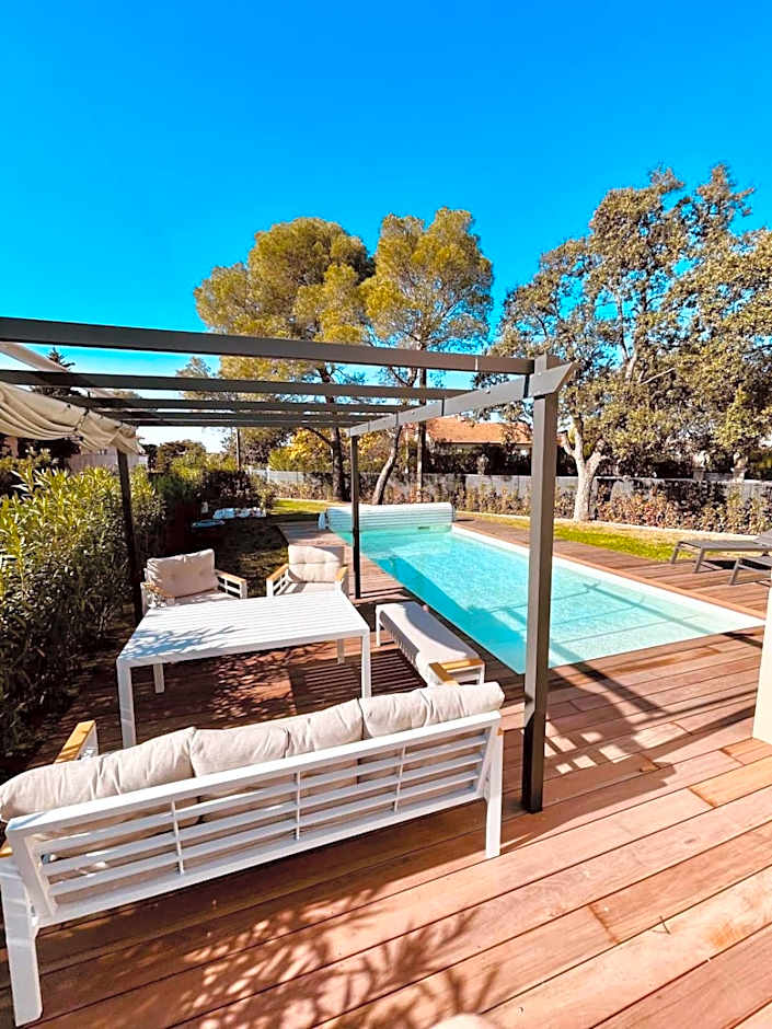 Magnifique Villa contemporaine climatisé piscine Ref Villa Notre Dame