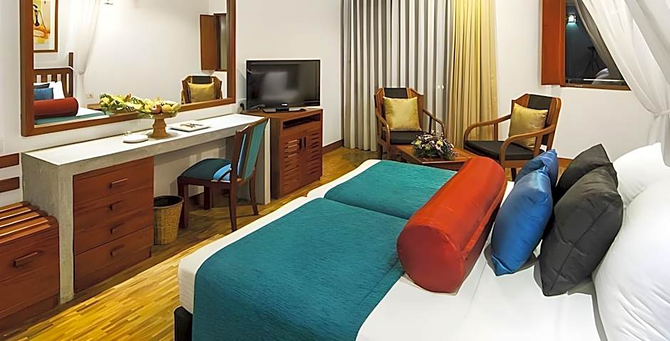 Tangerine Beach Hotel
