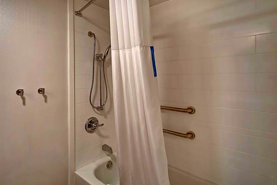 Hampton Inn By Hilton Birmingham-Colonnade 280
