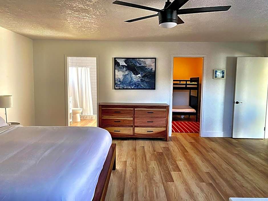 San Dune Inn