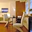 In the heart of Zurich - pedestrian area - close to central, main train station and riverside