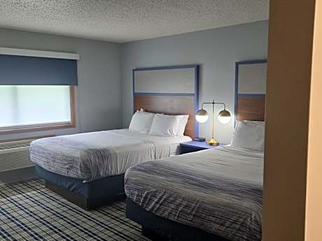 2 Queen Beds Non-Smoking