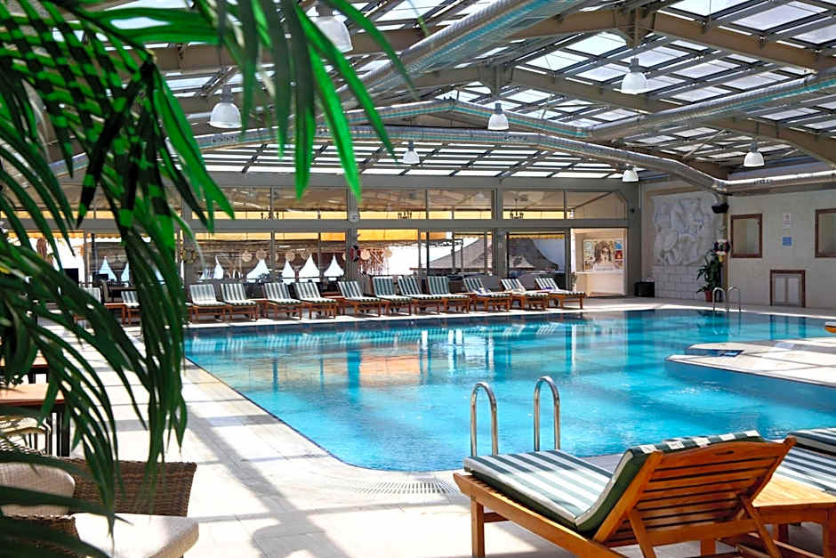 Kumburgaz Blue World Hotel