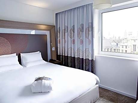 Executive Suite with King Bed