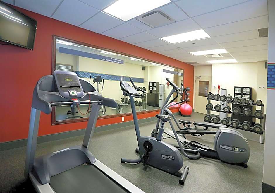 Hampton Inn By Hilton & Suites Laval Quebec Canada