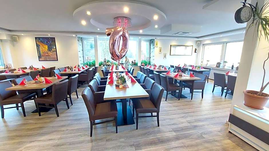 SILONCE Hotels & Restaurant