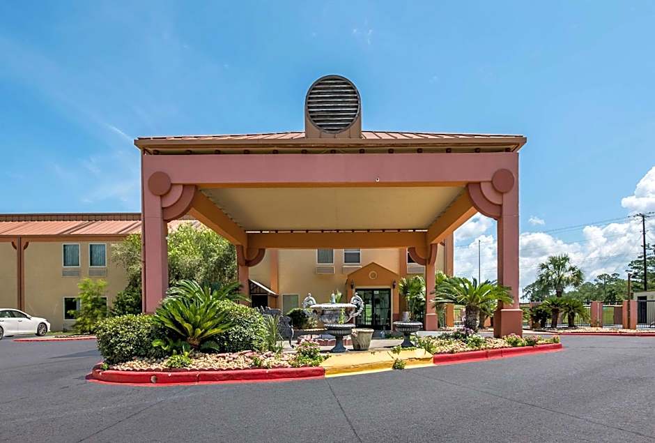 Econo Lodge Inn & Suites Diamondhead