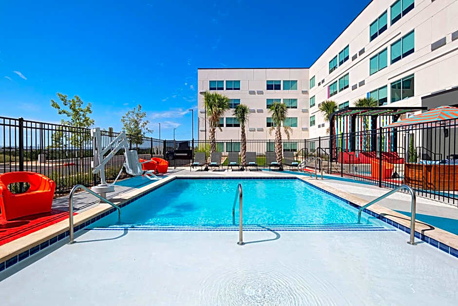 Aloft San Antonio UTSA Area