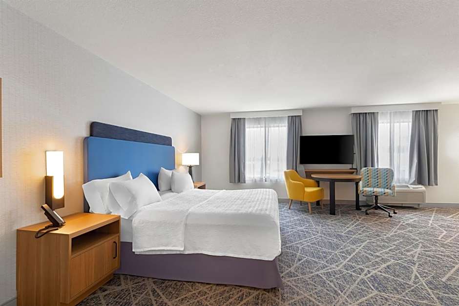 Hampton Inn & Suites New Castle