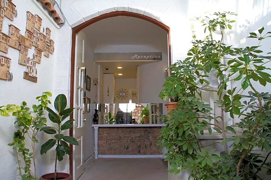 Kaleiçi Ozkavak Hotel